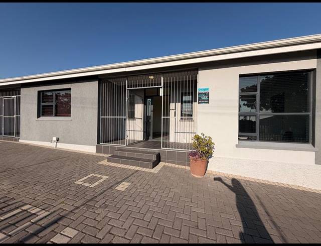 BUSINESS PROPERTY TO RENT IN NEWTON PARK